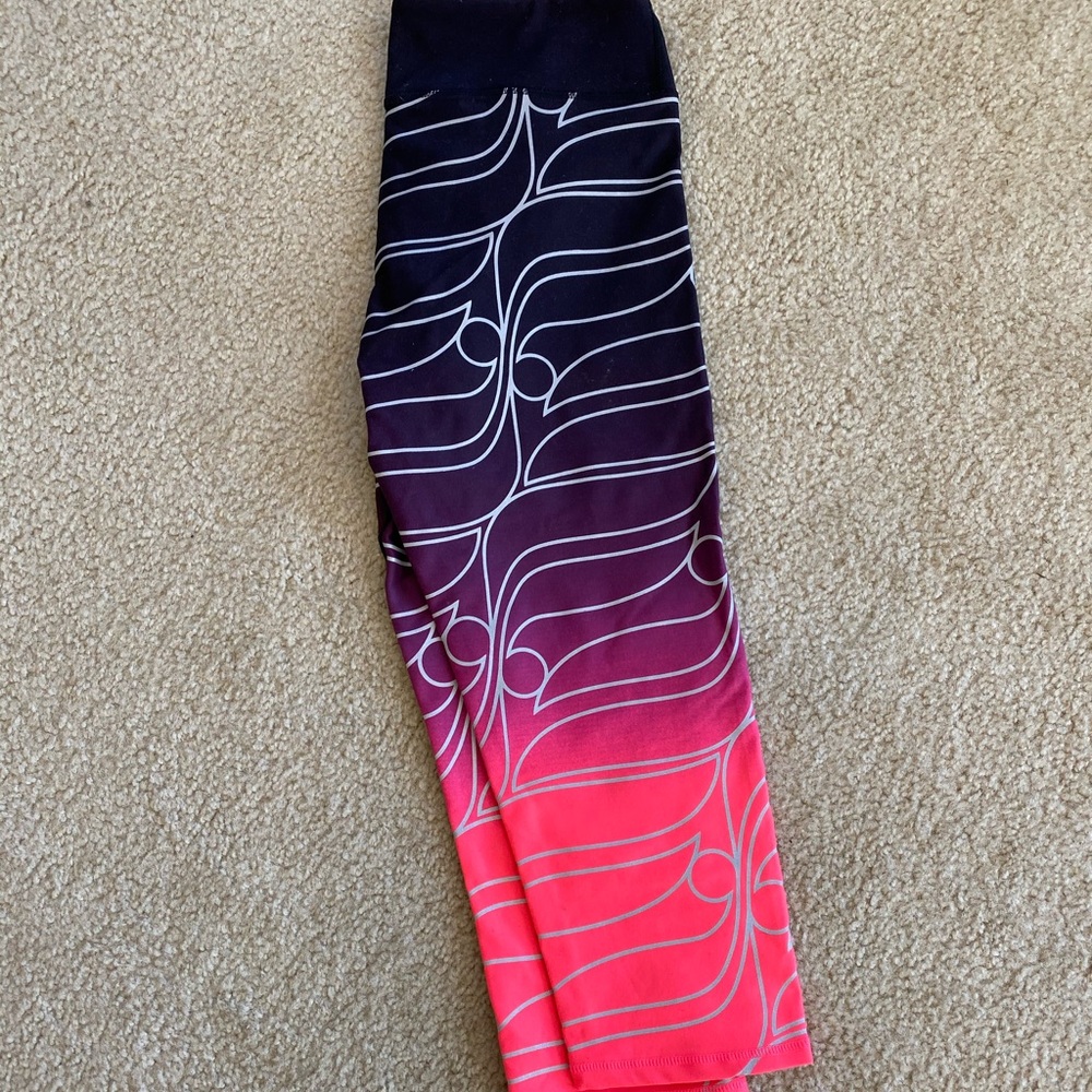 Like new Fabletics capris